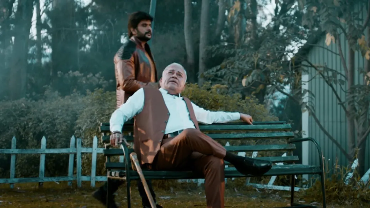 Kadaisi Thotta Movie